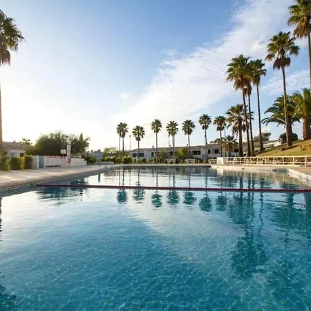 Pearl - Pool View & Location & *