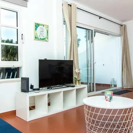 Pearl - Pool View & Location & Appartement *