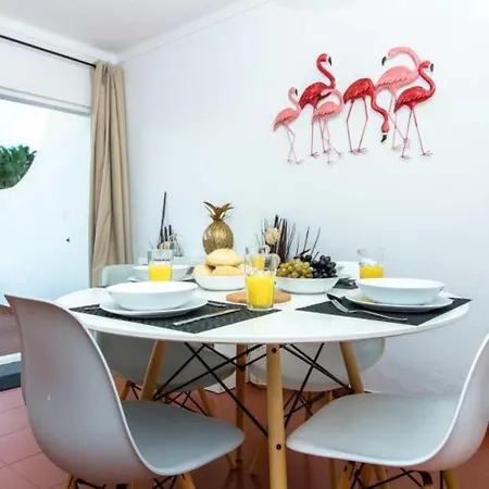 Appartement Pearl - Pool View & Location &