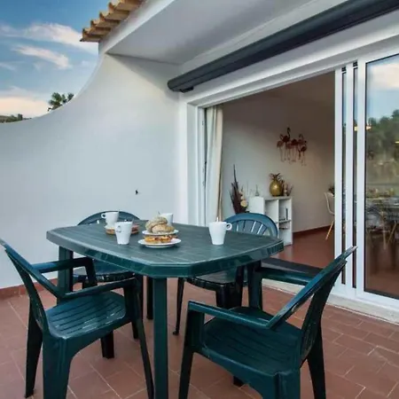 Appartement Pearl - Pool View & Location &
