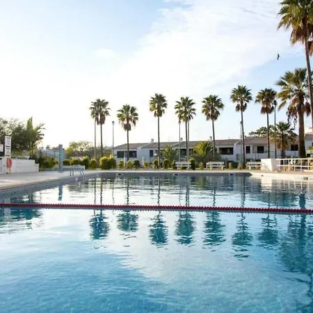 Pearl - Pool View & Location &